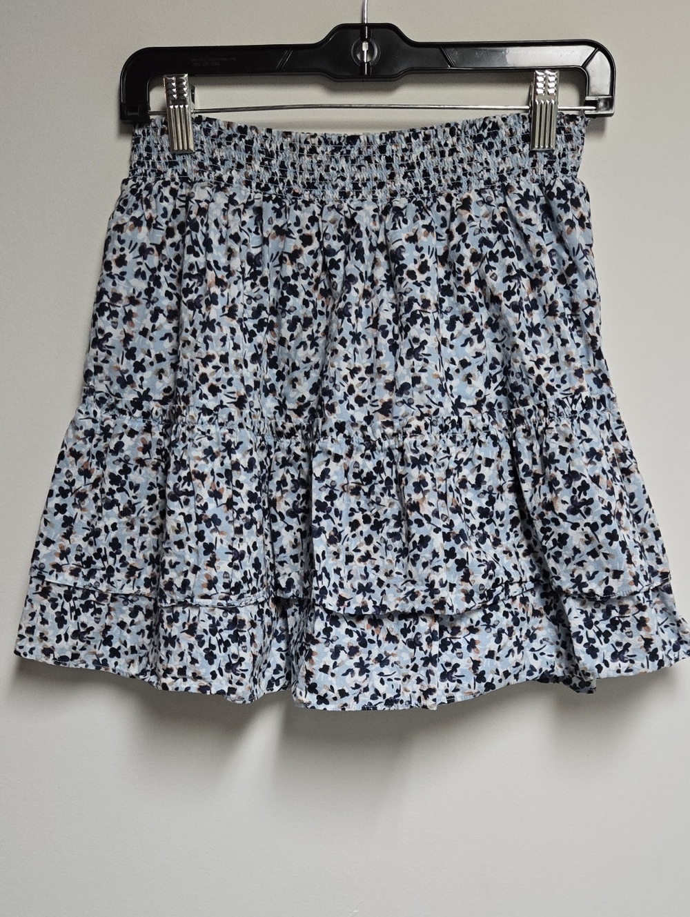 BB Dakota By Steve Madden Light Blue Floral Tiered Mini Skirt with Navy Accents